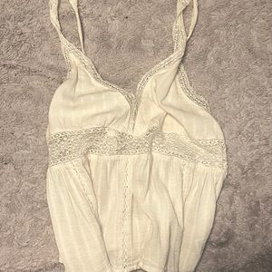 Cute cropped cream white top